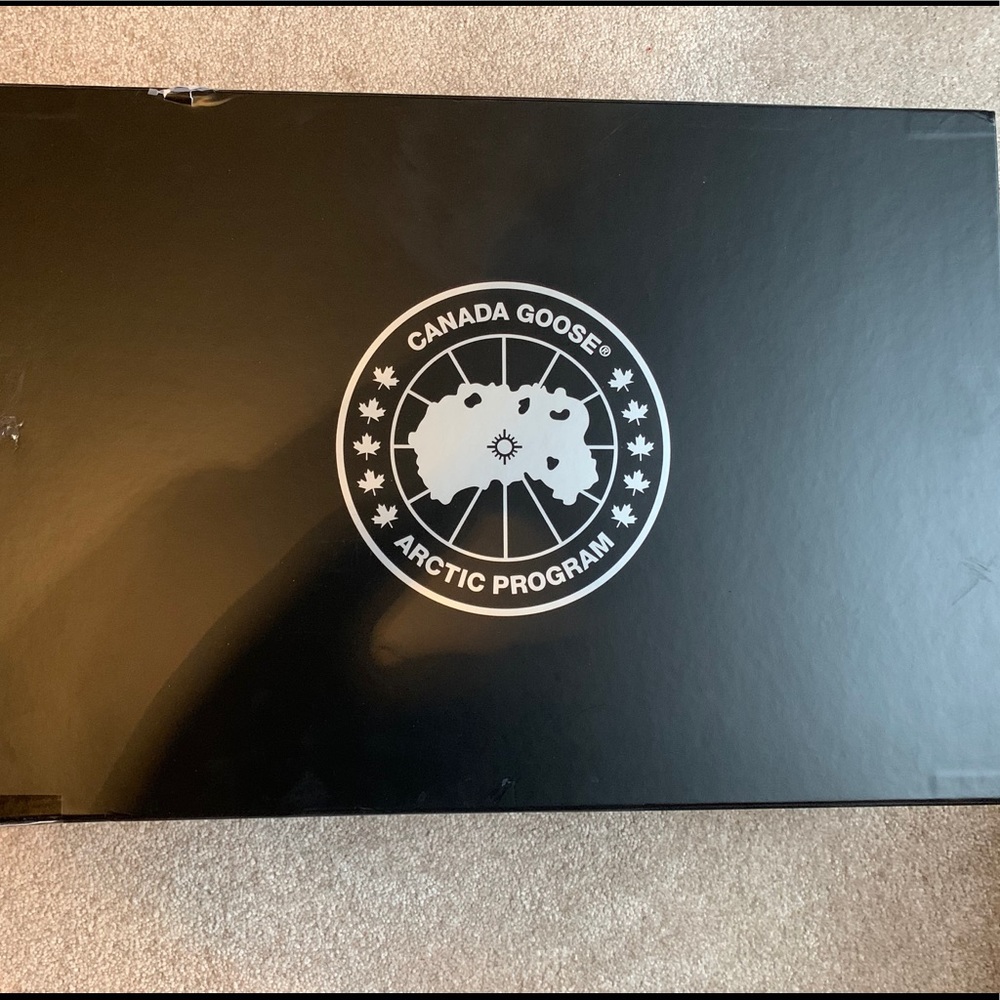 Canada Goose Box